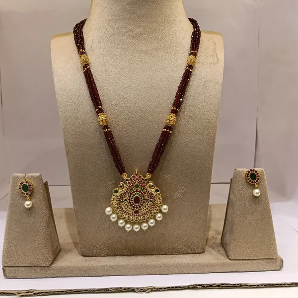 Gold_Tone_Stone_Studded_Necklace_Set_for_Women
