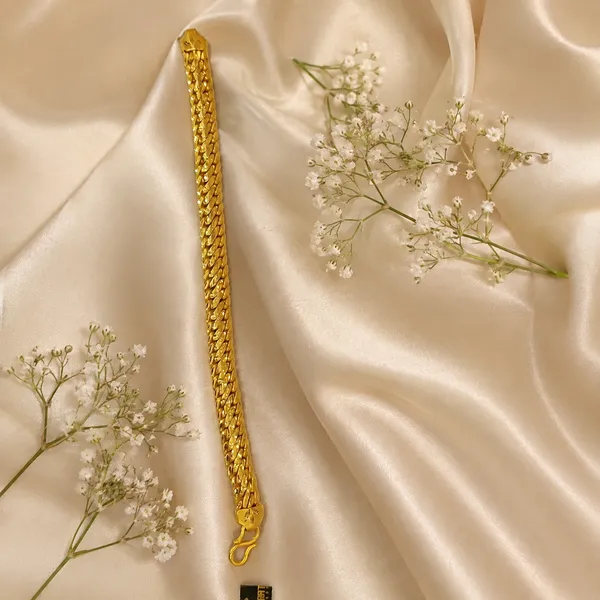 Gold_Tone_Oval_Link_Textured_Bracelet_For_Men