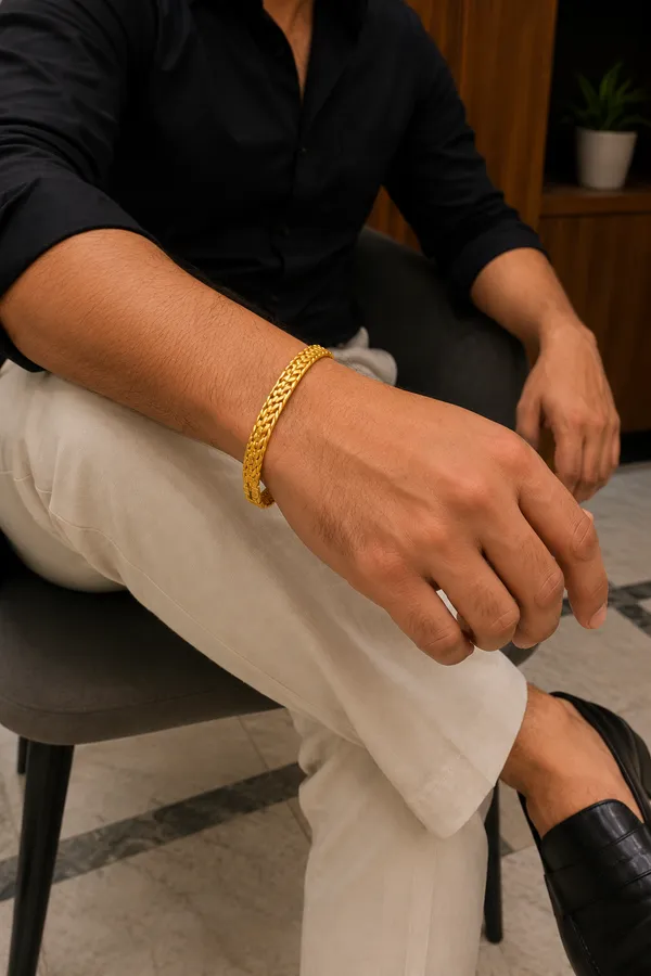 Gold_Tone_Oval_Link_Textured_Bracelet_For_Men