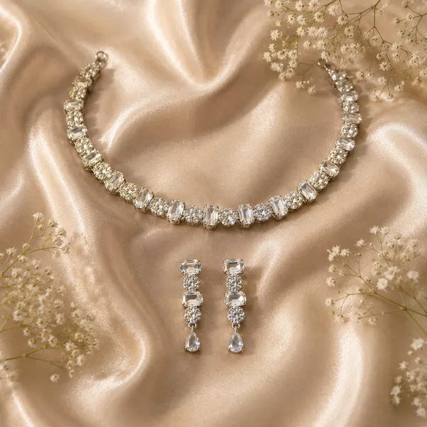 Silver_Tone_Crystal_Oval_Stone_Necklace_And_Earring_Set_For_Women