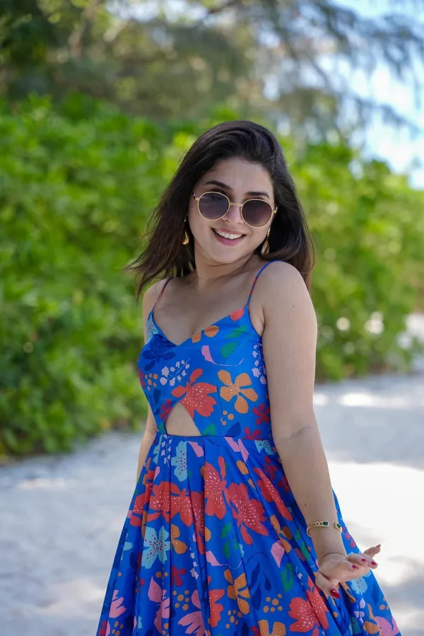 Blue_Floral_Print_Fit_And_Flare_Maxi_Dress_For_Women