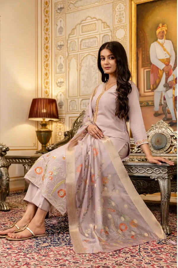 Lavender_Viscose_Simer_Embroidered_Straight_Suit_Set_For_Women