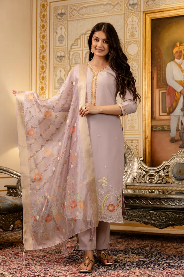 Lavender_Viscose_Simer_Embroidered_Straight_Suit_Set_For_Women
