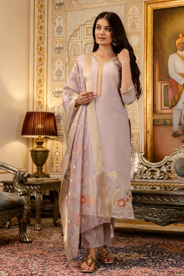 Lavender_Viscose_Simer_Embroidered_Straight_Suit_Set_For_Women