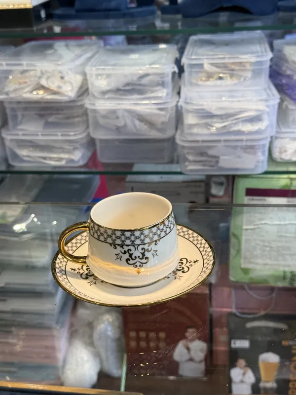 Ceramic_Ornate_Pattern_Cup_And_Saucer_Set_Of_12