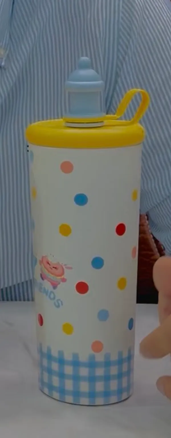 Bpa_Free_Plastic_Printed_Sipper_With_Carry_Strap_For_Kids