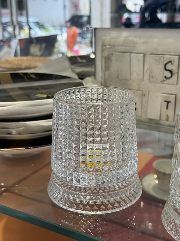 Glass_Textured_Votive_Candle_Holder_For_Home_Decor