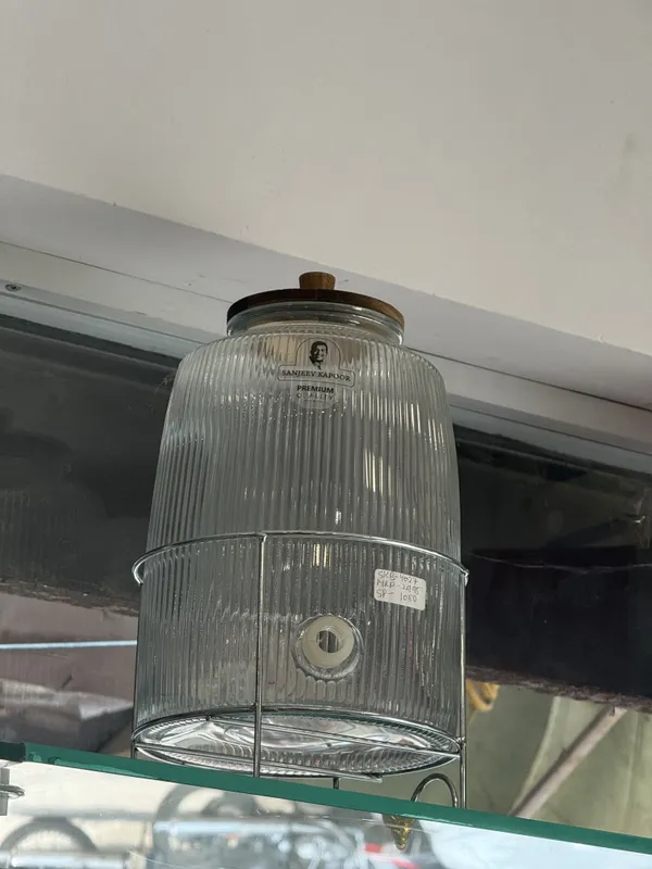 Glass_And_Metal_Ribbed_Bird_Feeder_With_Stand