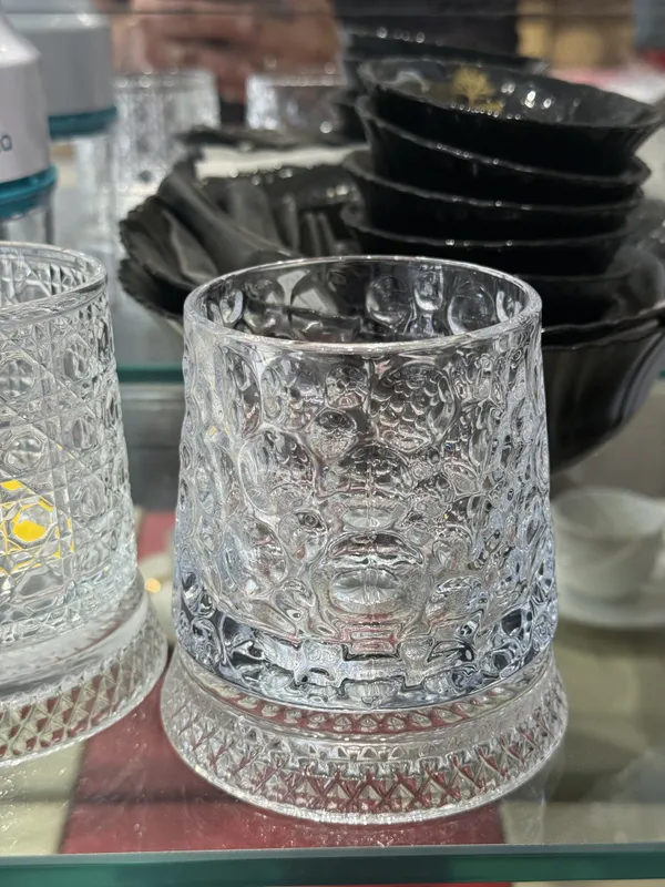 Glass_Textured_Tumbler_For_Serving_Water_And_Beverages
