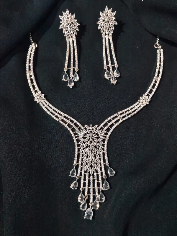 Silver_American_Diamond_Crystal_Floral_Necklace_Set_With_Earrings_For_Women