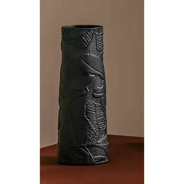Black_Ceramic_Vase_Living_Areas