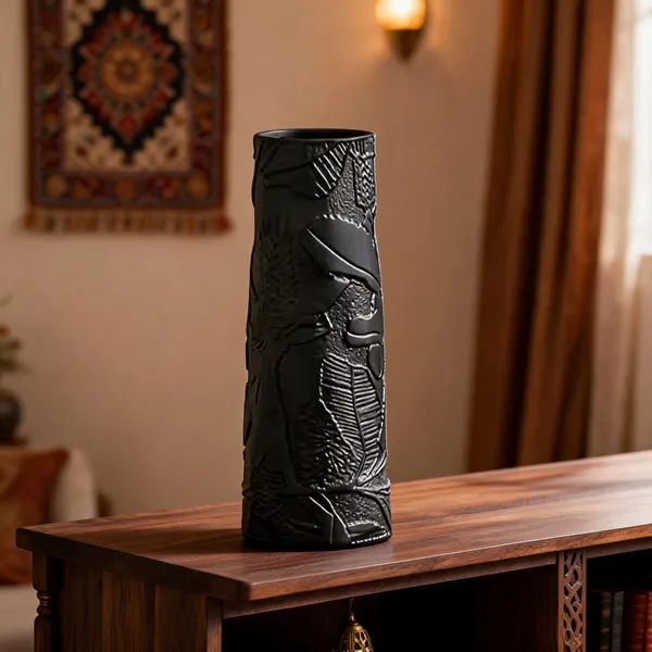 Black_Ceramic_Vase_Living_Areas