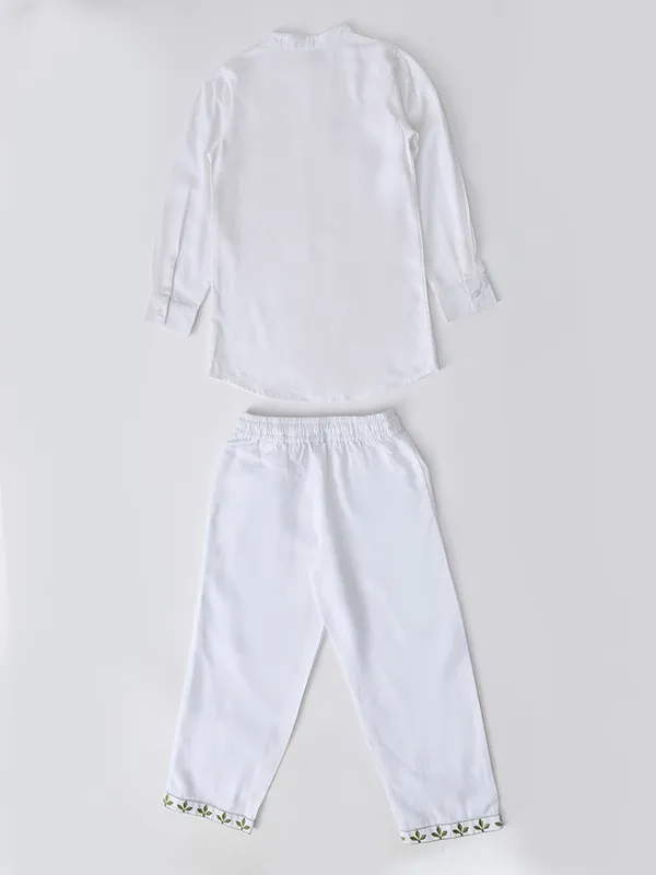 Bella_Moda_Cotton_Full_Sleeves_Floral_Embroidered_Coordinating_Shirt_Style_Top_And_Pant_Set