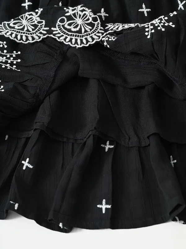 Bella_Moda_Cotton_Woven_Girls_Casual_A_Line_Dress_With_White_Motif_And_Embroidery_Border
