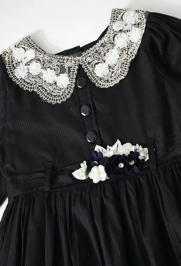 Bella_Moda_Cotton_Woven_Girls_Black_Lace_Collar_Dress_With_Floral_Waist_Detail
