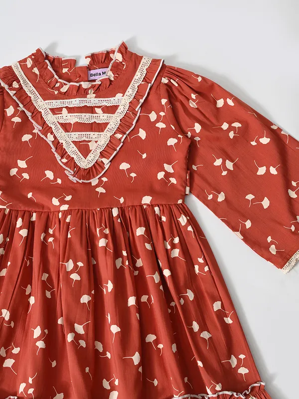 Bella_Moda_Cotton_Woven_Girls_Printed_Dress_With_Lace_Yoke_And_3/4_Sleeves