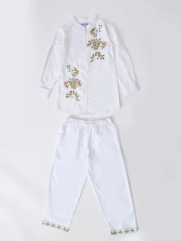 Bella_Moda_Cotton_Full_Sleeves_Floral_Embroidered_Coordinating_Shirt_Style_Top_And_Pant_Set