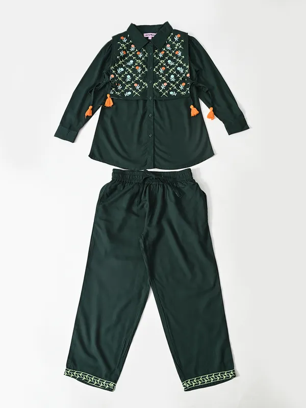 Bella_Moda_Cotton_Full_Sleeves_Floral_Embroidered_Coordinating_Shirt_Style_Top_And_Pant_Set