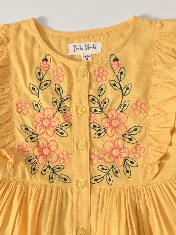 Bella_Moda_Girls_Floral_Embroidered_Cotton_Dress_With_Frill_Shoulders_And_Button_Front_And_Pockets