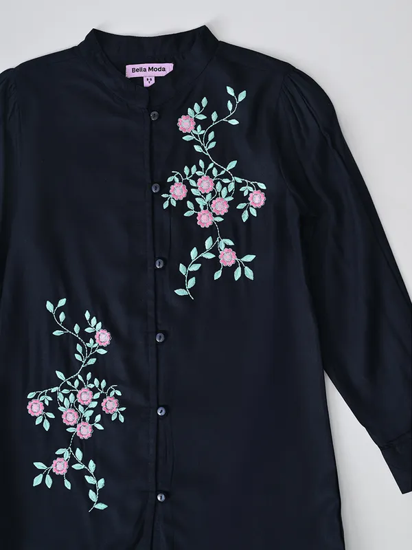 Bella_Moda_Cotton_Full_Sleeves_Floral_Embroidered_Coordinating_Shirt_Style_Top_And_Pant_Set