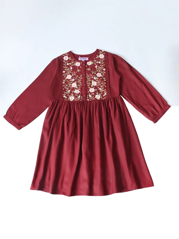 Bella_Moda_Cotton_Woven_Full_Puffed_Sleeves_Floral_Embroidered_Dress