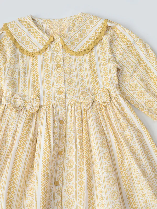 Baby_Girls_Floral_Printed_Cottonwoven_Dress_With_Peter_Pan_Collar_Yellow