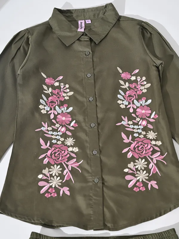 Bella_Moda_Cotton_Full_Sleeves_Floral_Embroidered_Coordinating_Shirt_Style_Top_And_Pant_Set