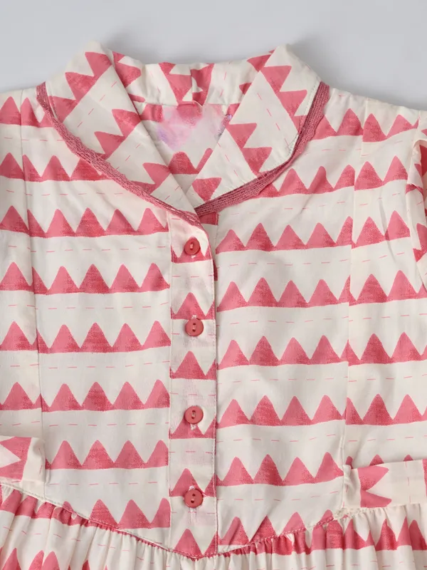 Girls_Sriped_Cotton_Woven_Dress_With_Bow_Waist_Applique_Peach_And_White