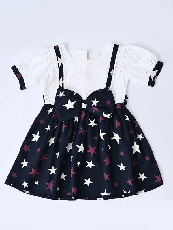 Baby_Girls_Printed_Cotton_Woven_Fit_And_Flare_Dress_With_Puff_Sleeves_And_Bow_Appilque_White