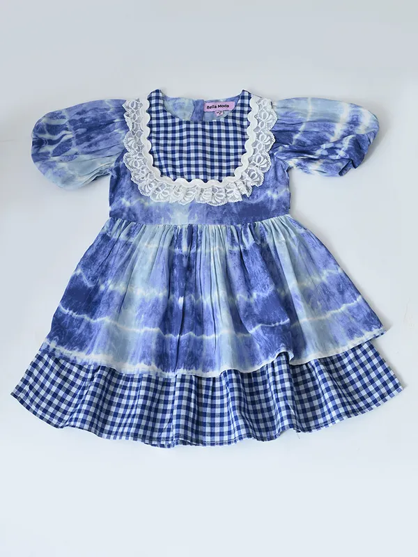 Bella_Moda_Girls_Tie_Dye_Dress_With_Gingham_Panel_And_Lace_Collar