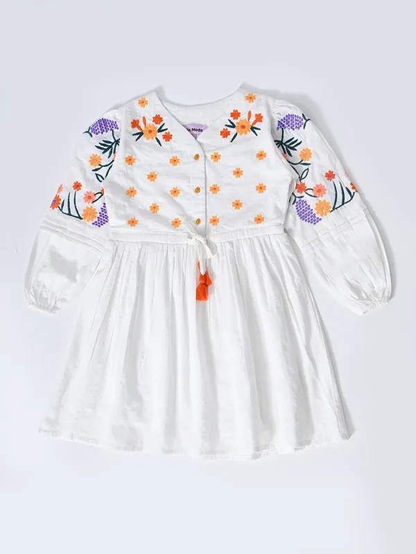 Bella_Moda_Cotton_Woven_Girls_Floral_Embroidered_A_Line_Dress_With_Tassel_Tie_Up