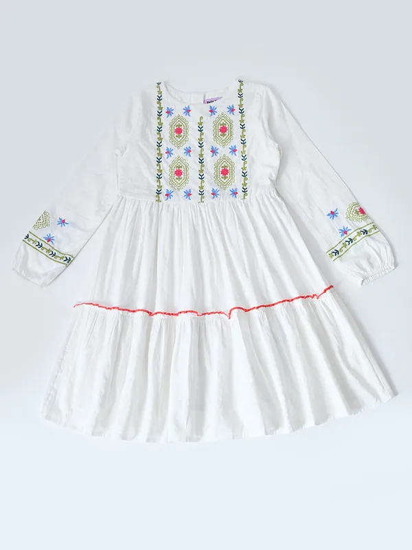 Bella_Moda_Cotton_Woven_Full_Sleeve_Floral_Embroidered_Fit_And_Flare_Dress_White