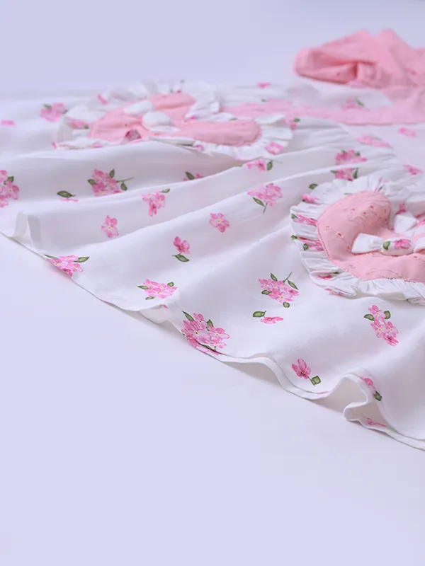 Bella_Moda_Cotton_Woven_Floral_Printed_Fit_And_Flare_Dress_With_Heart_Pockets_Style