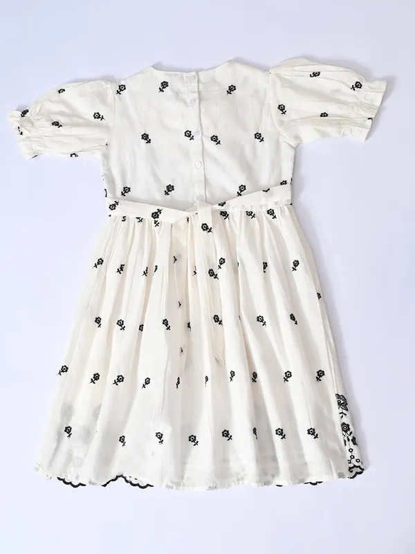 Bella_Moda_Cotton_Woven_Half_Puffed_Sleeves_Floral_Embroidered_Dress