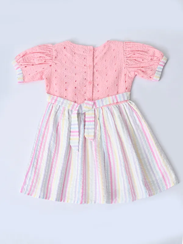 Baby_Girls_Printed_Cotton_Woven_Fit_And_Flare_Dress_With_Puff_Sleeves_And_Bow_Appilque_Pink