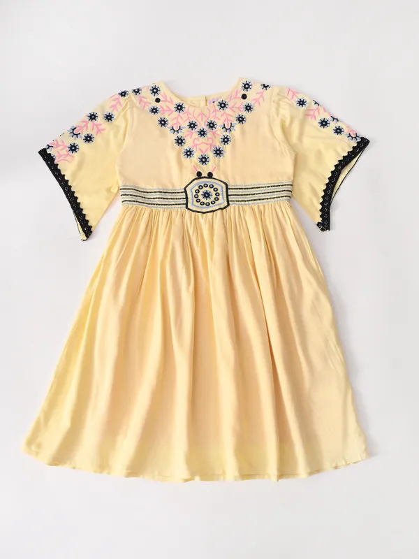 Bella_Moda_Cotton_Woven_Girls_Elegant_Embroidered_Dress