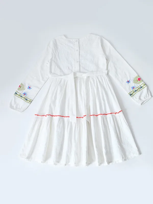 Bella_Moda_Cotton_Woven_Full_Sleeve_Floral_Embroidered_Fit_And_Flare_Dress_White