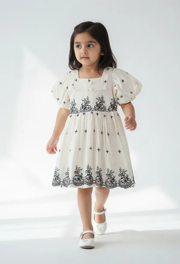 Bella_Moda_Girls_Scallop_Hem_Dress_With_Floral_Embroidery