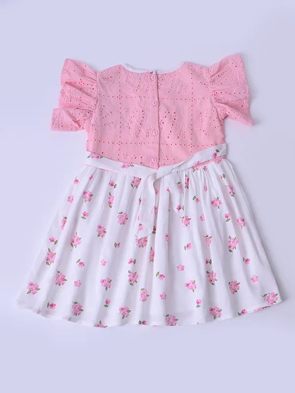 Bella_Moda_Cotton_Woven_Floral_Printed_Fit_And_Flare_Dress_With_Heart_Pockets_Style
