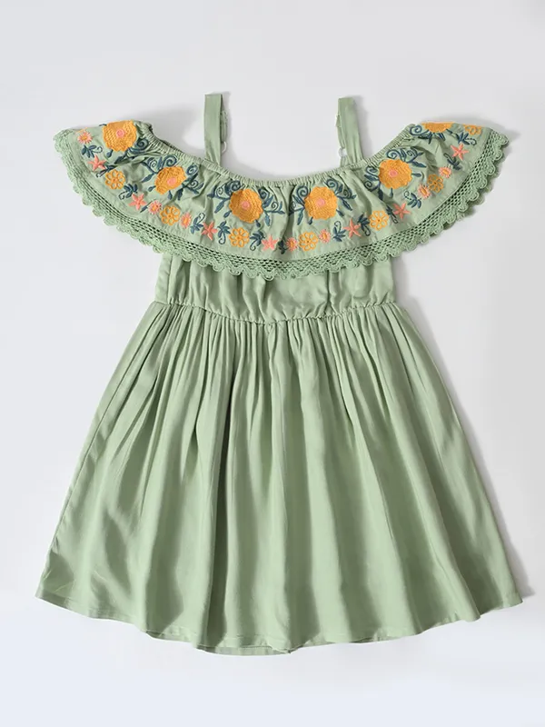 Bella_Moda_Cotton_Woven_Girls_Floral_Embroidered_Cold_Shoulder_Ruffle_Dress
