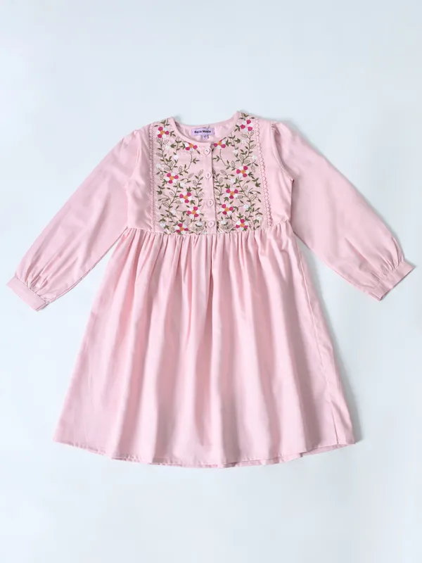 Bella_Moda_Cotton_Woven_Full_Puffed_Sleeves_Floral_Embroidered_Dress