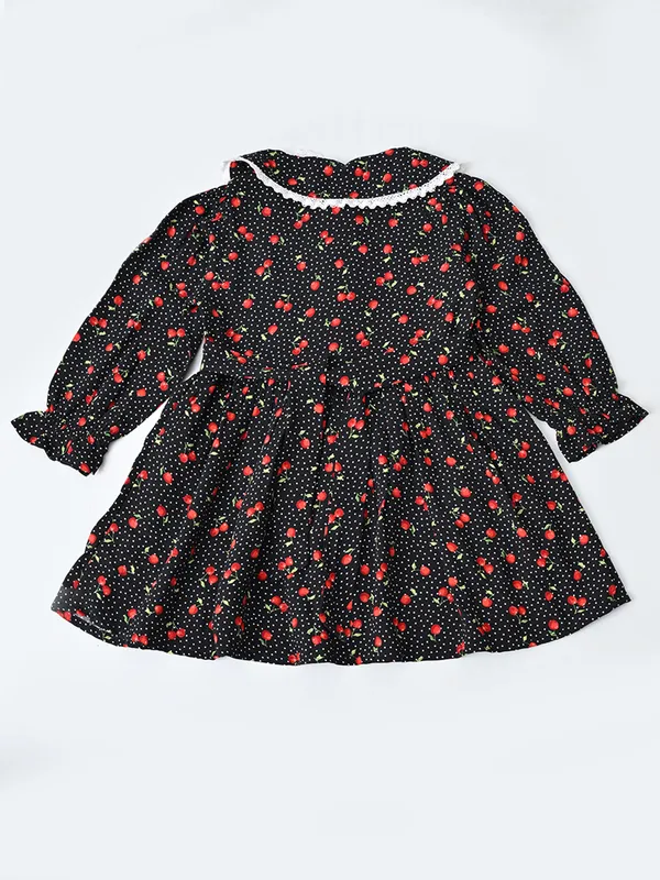 Baby_Girls_Floral_Printed_Cottonwoven_Dress_With_Peter_Pan_Collar_Black
