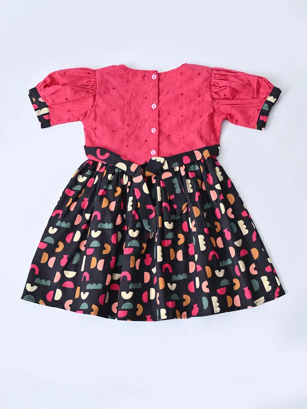 Baby_Girls_Printed_Cotton_Woven_Fit_And_Flare_Dress_With_Puff_Sleeves_And_Bow_Appilque_Dark_Pink