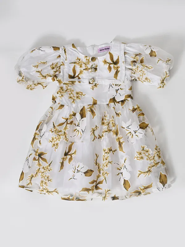 Bella_Moda_Cotton_Woven_Girls_Floral_Organza_Puff_Sleeve_Party_Dress_With_Square_Yoke
