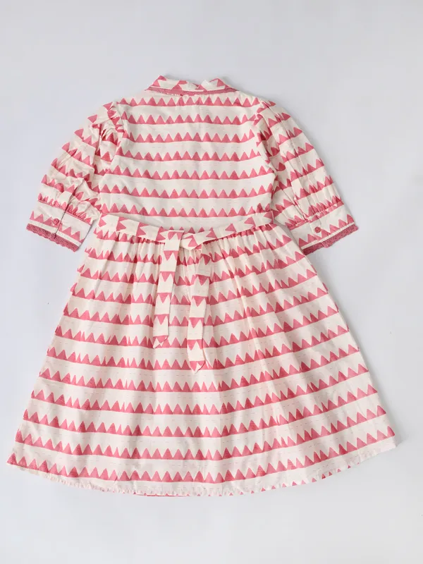 Girls_Sriped_Cotton_Woven_Dress_With_Bow_Waist_Applique_Peach_And_White