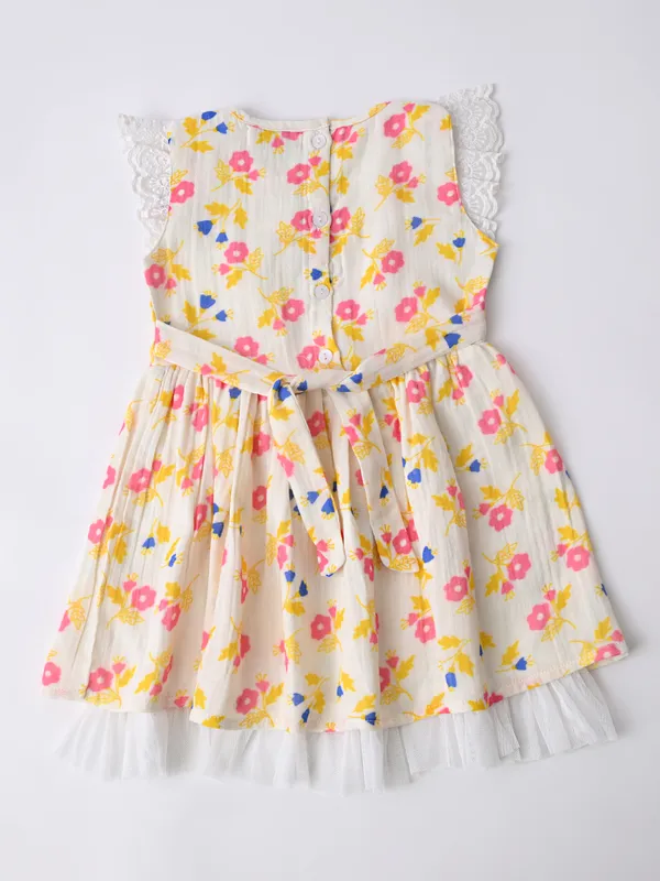 Bella_Moda_Cotton_Sleeveless_Lace_Detailing_Dress_Yellow