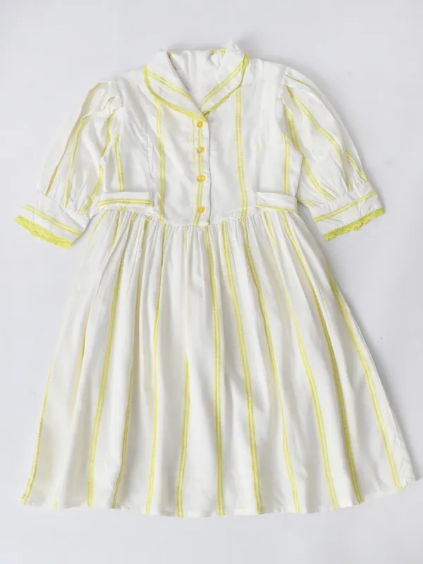Girls_Sriped_Cotton_Woven_Dress_With_Bow_Waist_Applique_Yellow