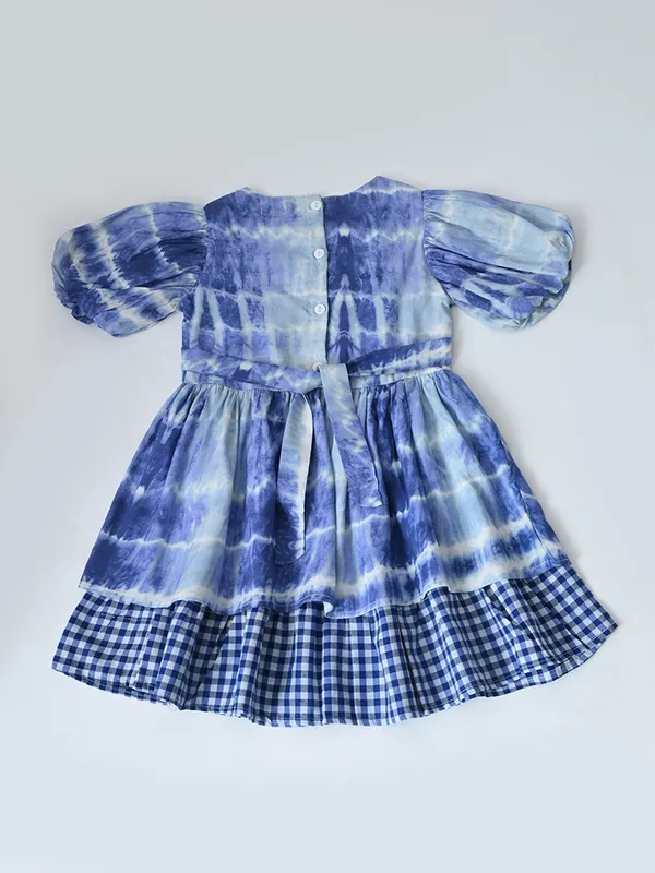 Bella_Moda_Girls_Tie_Dye_Dress_With_Gingham_Panel_And_Lace_Collar