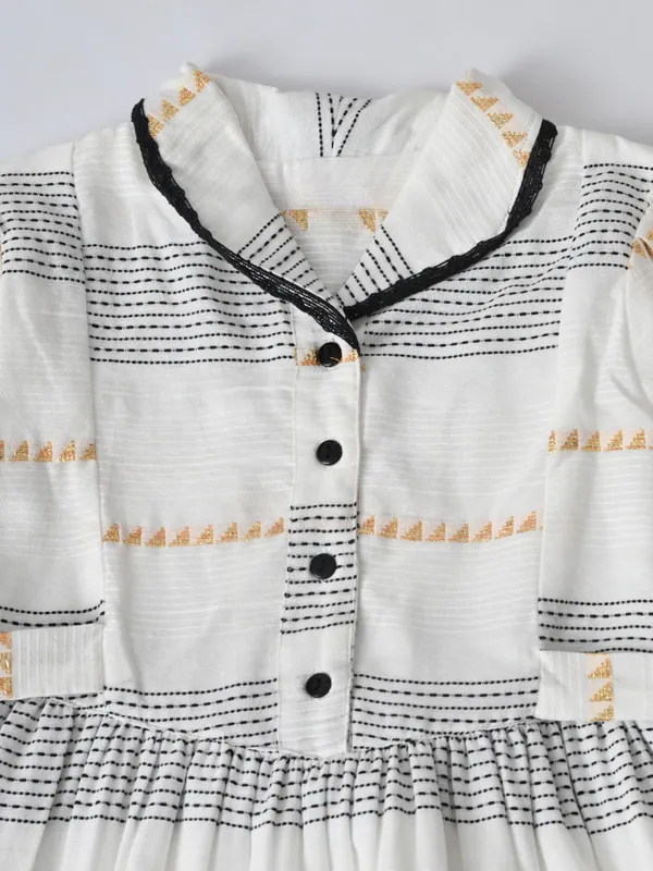Girls_Sriped_Cotton_Woven_Dress_With_Bow_Waist_Applique_White