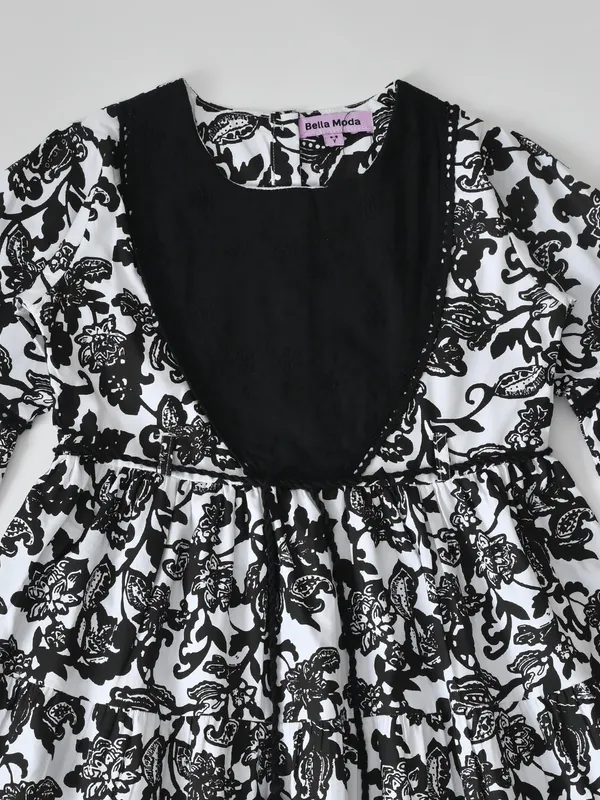 Bella_Moda_Cotton_Full_Sleeves_All_Over_Lace_Applique_Printed_Dress_Black